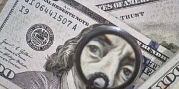 Borsa. Simoncelli (Invesco): “Volatilità tassi domina mercati, turbolenze su yen e dollaro”