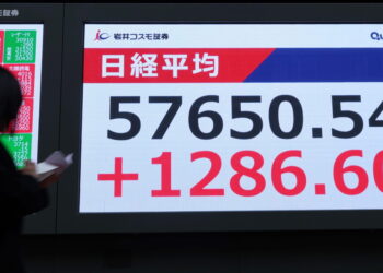 Borsa di Tokyo, apertura in rialzo (+0,31%)