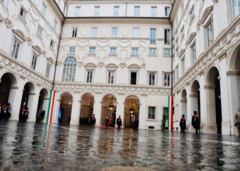 Stretta sui migranti, via libera del Cdm al disegno di legge