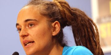 ‘Per il fermo Sea Watch i ministeri paghino’. Il governo attacca i giudici