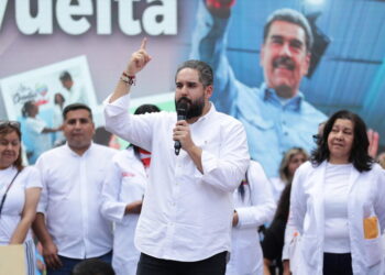 Venezuela, Maduro chiede di essere incluso nella legge di amnistia