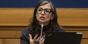 Lega, depositata risoluzione per dimissioni immediate Albanese