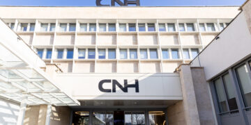 CNH Industrial: utile 2025 più che dimezzato a 505 milioni di dollari
