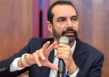 Si dimette il sindaco a Messina, al voto anticipato di un anno