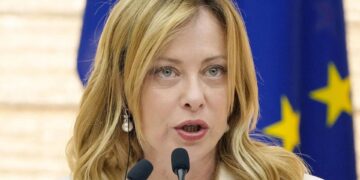 Pacchetto Sicurezza, Meloni: “Non sono misure spot. Ok a norme per prevenire gruppi violenti in piazza”