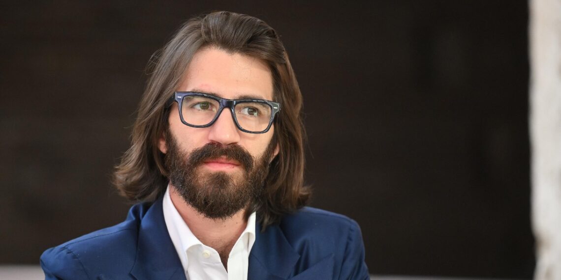 Del Vecchio pronto a comprare il 25% di Delfin, un’operazione da 14 miliardi di euro