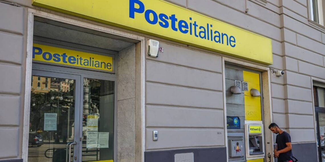 Poste Italiane chiude il 2025 con ricavi record a 13,1 miliardi e utile a 2,2 miliardi