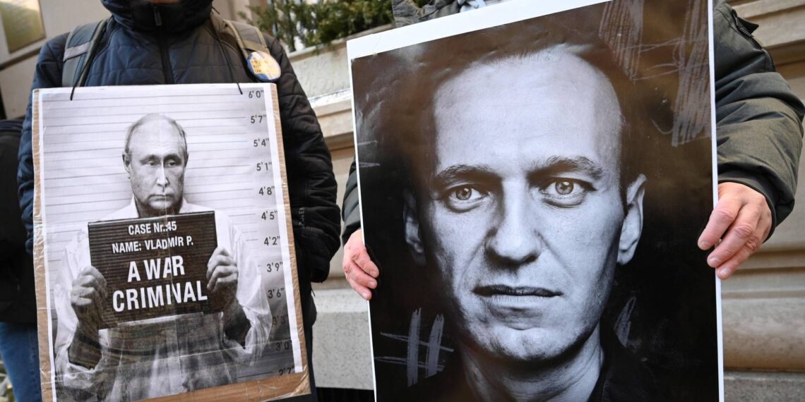 “Navalny ucciso col veleno di una rana”, l’accusa di 5 Paesi europei al Cremlino. Mosca: “Propaganda”