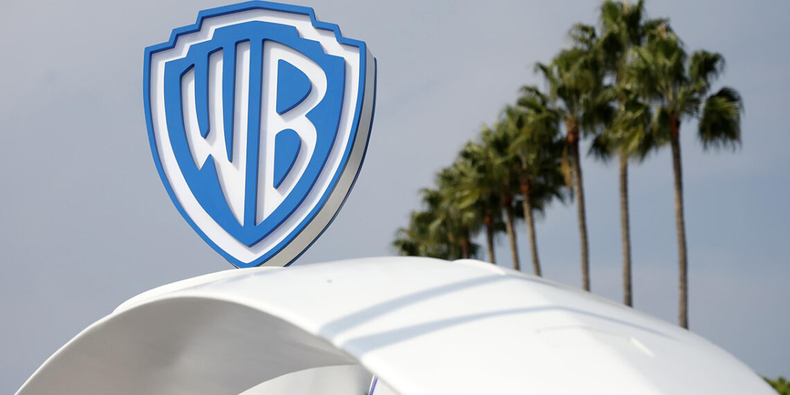 Warner Bros valuta riapertura trattative con Paramount
