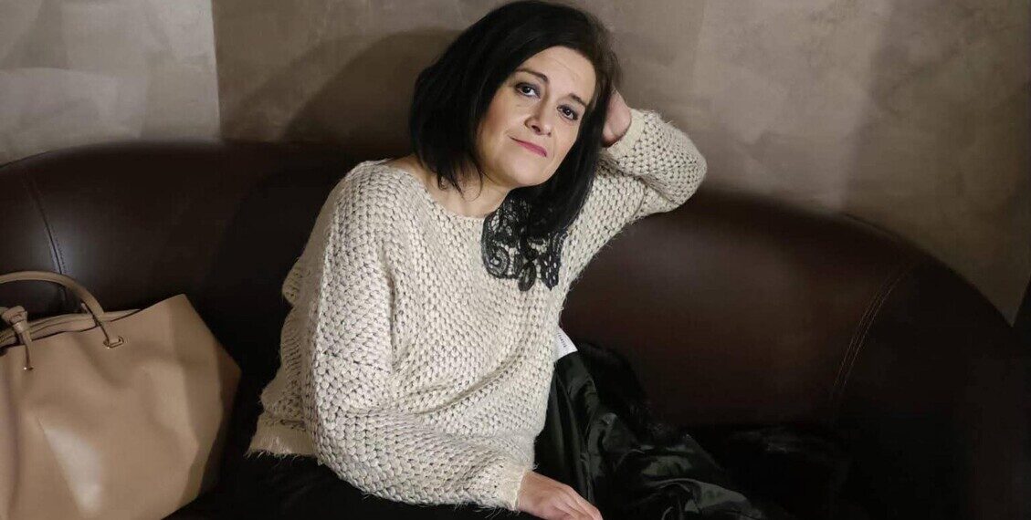 Uccisa dall’ex, il femminicida era ai domiciliari. Il braccialetto elettronico sarebbe arrivato domani