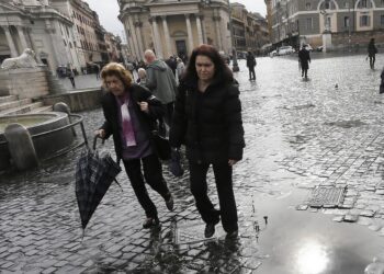 Il Nord verso la primavera sotto la neve, temporali al Sud