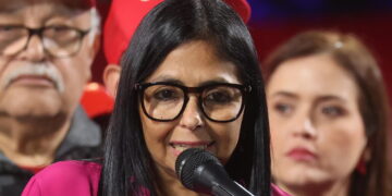 Caracas, cala il peso dei militari nel governo dopo rimpasto di Delcy Rodriguéz