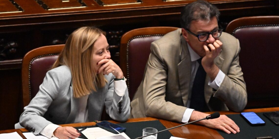 Conti pubblici: le prospettive con Iran e spese difesa e pensioni