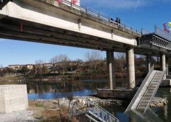 Quinto crollo della passerella ciclopedonale sull’Adda