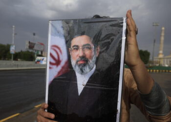 Trump, ‘non so nemmeno se Mojtaba Khamenei sia vivo’