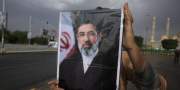 Trump, ‘non so nemmeno se Mojtaba Khamenei sia vivo’